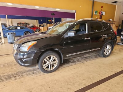 JN8AS5MVXFW****** 2015 Nissan Rogue