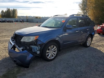 JF2SHADC8DH****** 2013 Subaru Forester