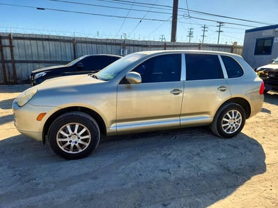 WP1AA29P15L****** 2005 Porsche Cayenne