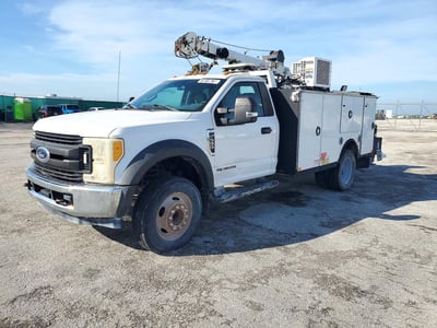 1FDUF5GT0HD****** 2017 Ford F-550