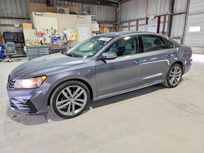 1VWAA7A39JC****** 2018 Volkswagen Passat
