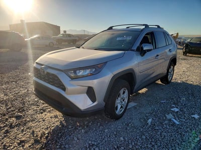 2T3MWRFV2KW****** 2019 Toyota RAV4