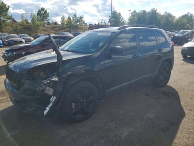 1C4PJMDX8JD****** 2018 Jeep Cherokee