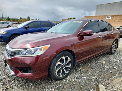 1HGCR2F80GA****** 2016 Honda Accord