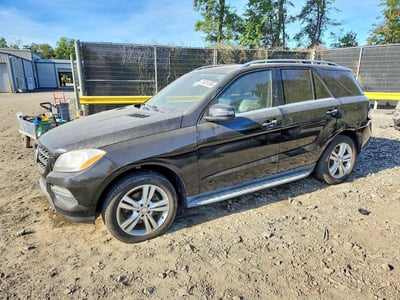 4JGDA5JB9FA****** 2015 Mercedes-Benz M-Class