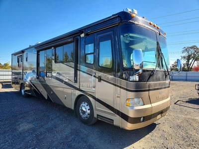 4UZABFCYX5C****** 2005 Freightliner XC Chassis