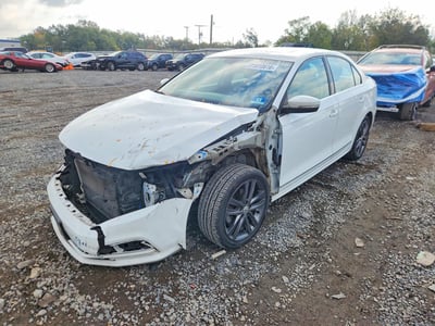 3VWL17AJ8JM****** 2018 Volkswagen Jetta