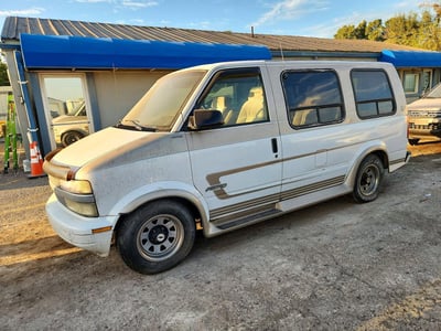 1GBDM19W0SB****** 1995 Chevrolet Astro