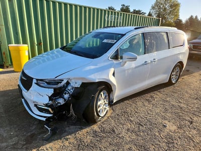 2C4RC1BG8NR****** 2022 Chrysler Pacifica