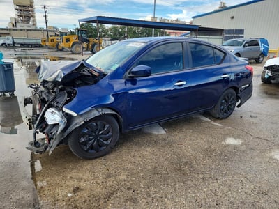 3N1CN7AP3JL****** 2018 Nissan Versa
