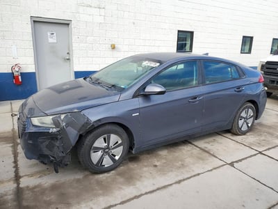 KMHC65LC8JU****** 2018 Hyundai Ioniq Hybrid
