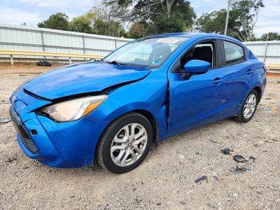 3MYDLBYV0HY****** 2017 Toyota Yaris