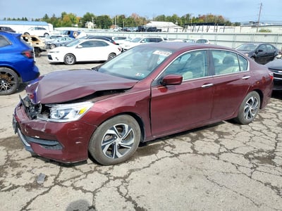 1HGCR2F38HA****** 2017 Honda Accord