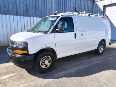 1GCWGAFP4J1****** 2018 Chevrolet Express