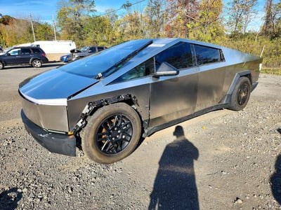 7G2CEHED3RA****** 2024 Tesla Cybertruck