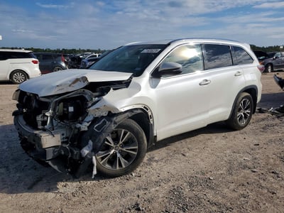 5TDJKRFHXGS****** 2016 Toyota Highlander