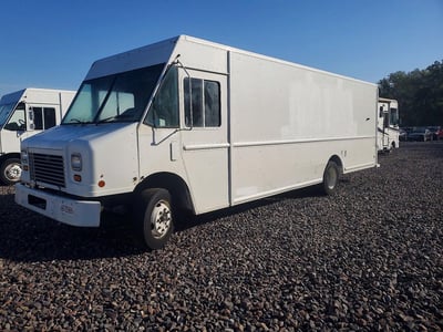 4UZAC3DV6DC****** 2013 Freightliner MT 55G Front Gasoline Engine Walk In Van Chassis