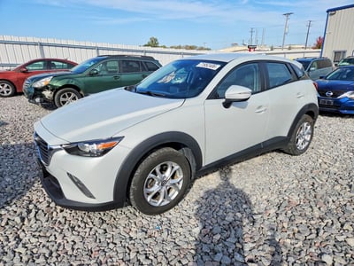 JM1DKBC76G0****** 2016 Mazda CX-3
