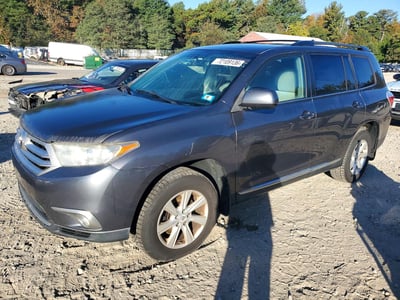 5TDBK3EH9BS****** 2011 Toyota Highlander