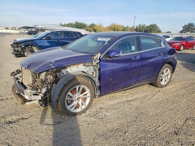 SJKCH5CP8JA****** 2018 Infiniti QX30