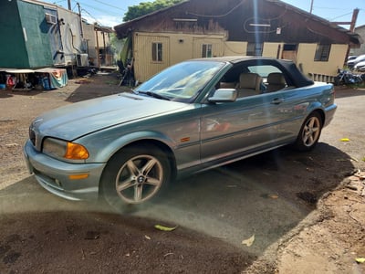 WBABS33403P****** 2003 BMW 3 Series