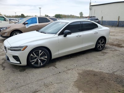7JRA22TM1KG****** 2019 Volvo S60