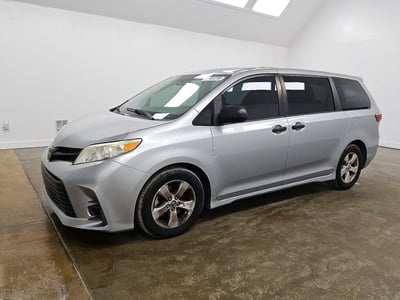 5TDZZ3DC5KS****** 2019 Toyota Sienna