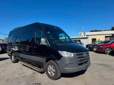 W1Z4KGHY6RT****** 2024 Mercedes-Benz Sprinter