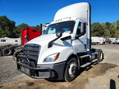 3AKBHSFM1ND****** 2022 Freightliner Cascadia 116