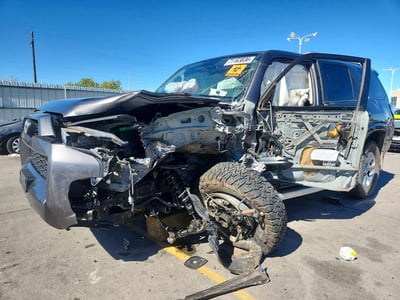 JTEBU5JRXH5****** 2017 Toyota 4Runner