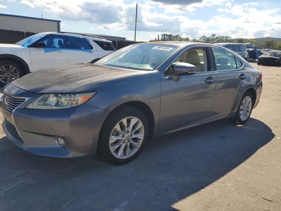 JTHBW1GG0F2****** 2015 Lexus ES 300h