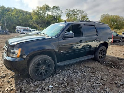 1GNSKAE08BR****** 2011 Chevrolet Tahoe