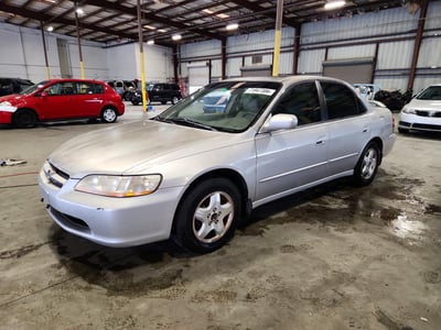 1HGCG165XWA****** 1998 Honda Accord