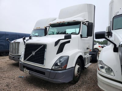 4V4N39TG2JN****** 2018 Volvo VNL