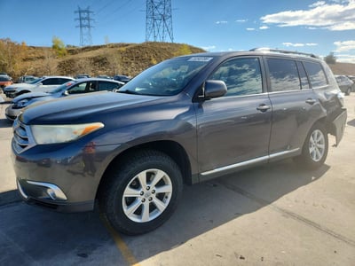 5TDZK3EH7BS****** 2011 Toyota Highlander
