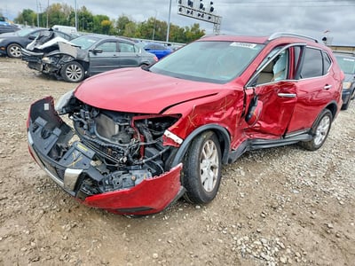 5N1AT2MVXHC****** 2017 Nissan Rogue