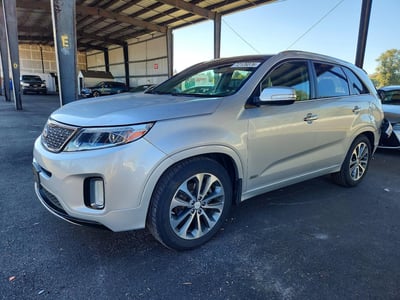 5XYKWDA72EG****** 2014 Kia Sorento