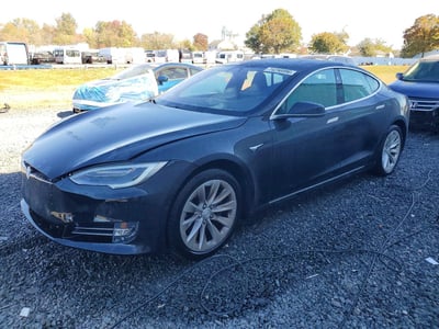 5YJSA1E27JF****** 2018 Tesla Model S