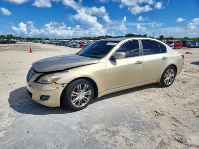 KMHGC46F79U****** 2009 Hyundai Genesis