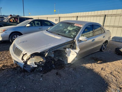 WDBUF70J44A****** 2004 Mercedes-Benz E-Class