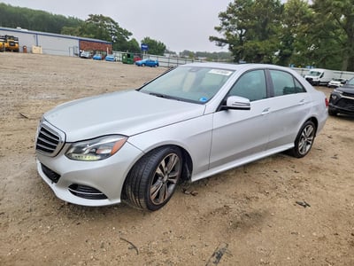 WDDHF8JB5GB****** 2016 Mercedes-Benz E-Class