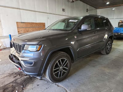 1C4RJFLG7JC****** 2018 Jeep Grand Cherokee