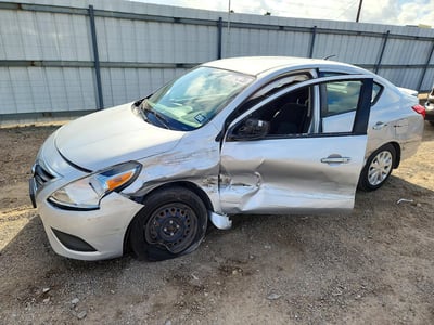 3N1CN7AP2HL****** 2017 Nissan Versa