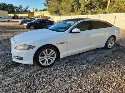 SAJWJ2GD8G8****** 2016 Jaguar XJ-Series