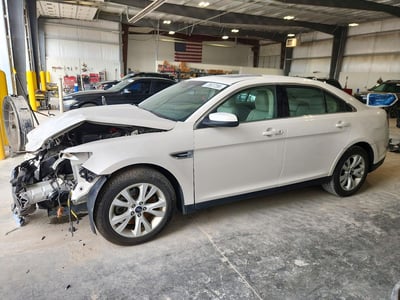 1FAHP2EW7BG****** 2011 Ford Taurus