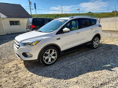 1FMCU0JD0HU****** 2017 Ford Escape