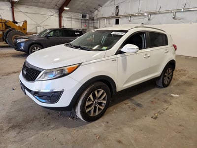 KNDPBCAC8F7****** 2015 Kia Sportage