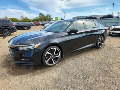 1HGCV1F33JA****** 2018 Honda Accord