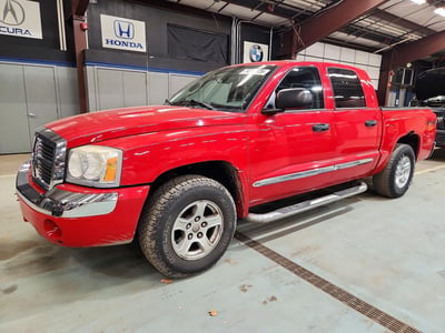 1D7HW58N35S****** 2005 Dodge Dakota
