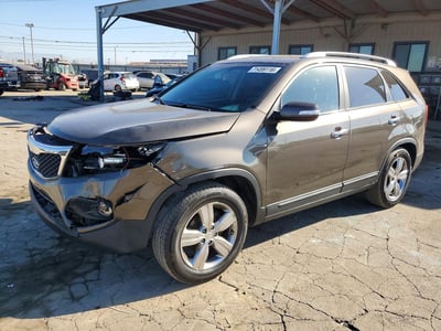 5XYKU3A61DG****** 2013 Kia Sorento